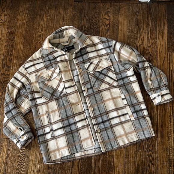 NWT Zara plaid soft shacket - Picture 2 of 8